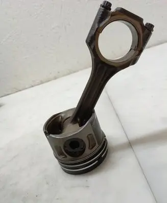 Volkswagen Transporter - Caravelle T4 Piston with connecting rod 028H