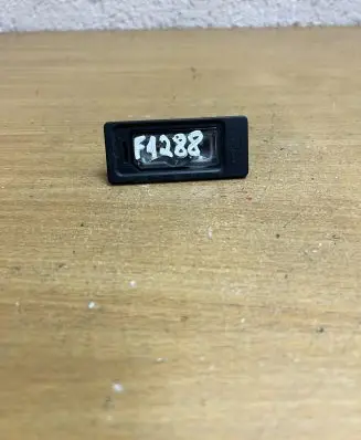 Volkswagen Tiguan Number plate light E215072 F1288
