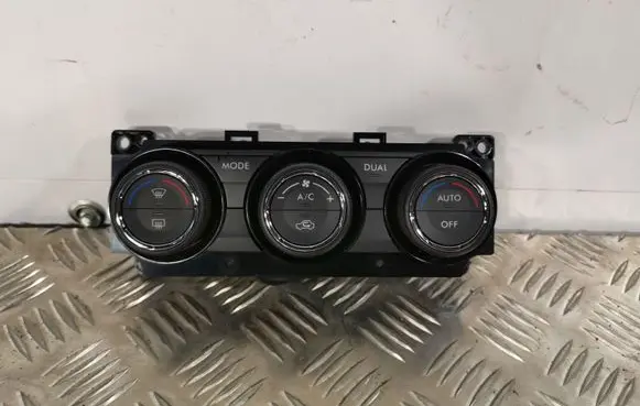 Subaru Forester SJ Climate control unit 72311SG030