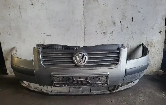 Volkswagen PASSAT B5.5 Front bumper