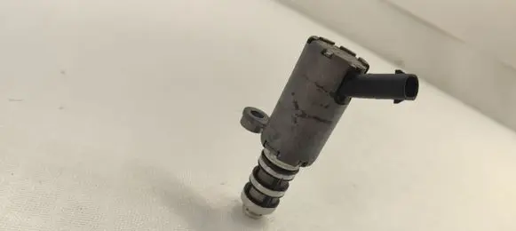 Audi Q7 4M Oil pressure sensor 06M115393D