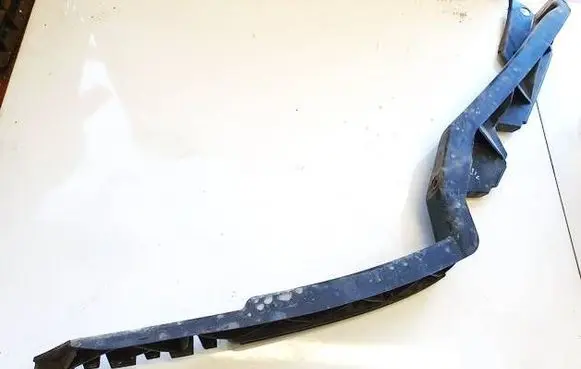 Skoda Octavia Mk2 (1Z) Front bumper mounting bracket 1Z0807183