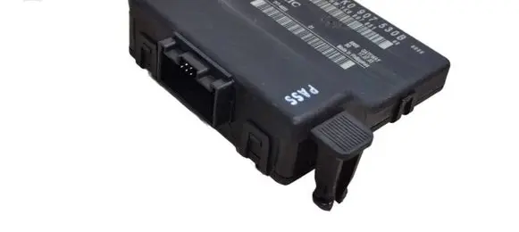 Audi A3 S3 8P Gateway control module 1K0907530B 1K0907951