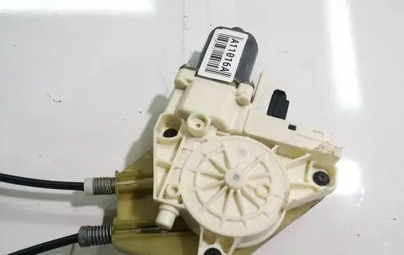 Renault Fluence Rear door window regulator motor 827210016r 918004-103