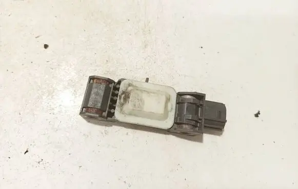 Nissan Note (E11) Airbag deployment crash/impact sensor 985829U00A 0285003060