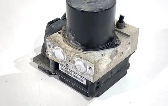 Skoda Fabia Mk1 (6Y) ABS Pump 6R0614517B