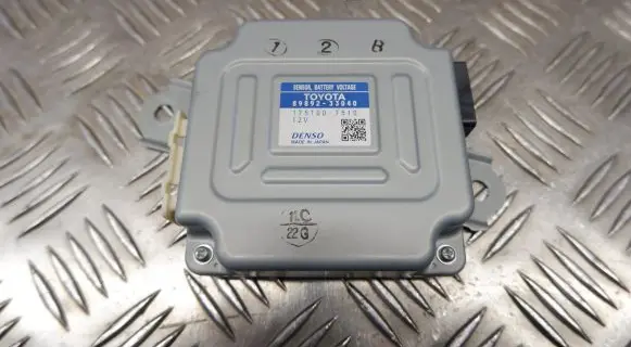 Lexus ES 250 - 300 - 330 Other control units/modules 8989233040
