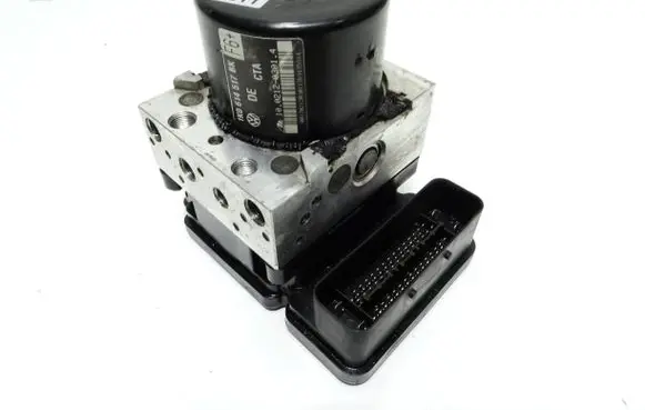 Volkswagen Golf VI ABS Pump 1K0907379AP 1K0614517BK