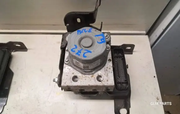 Peugeot 308 ABS Pump 9817627280