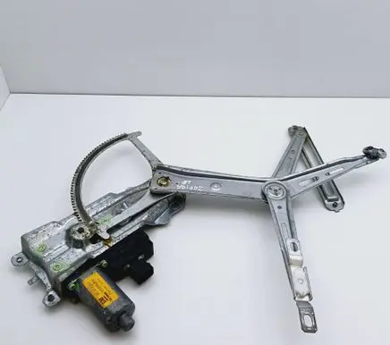 Opel Zafira A Front door window regulator with motor 90579355 0130821768