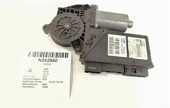 Audi A8 S8 D3 4E Front door window regulator motor 4E1959801