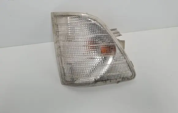 Mercedes-Benz Sprinter W901 W902 W903 W904 Front indicator light 9018200221