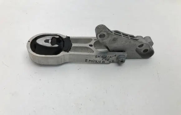 Opel Mokka B Gearbox mounting bracket 9826468580 9826527880
