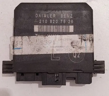 Mercedes-Benz E W212 Door control unit/module 2108207526 6963552