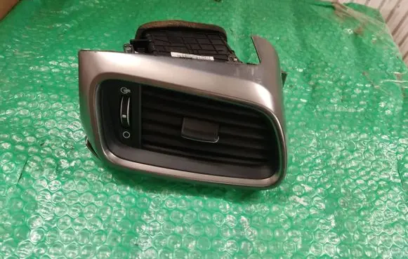 KIA Sorento Dash center air vent grill 97490-C5910 180411
