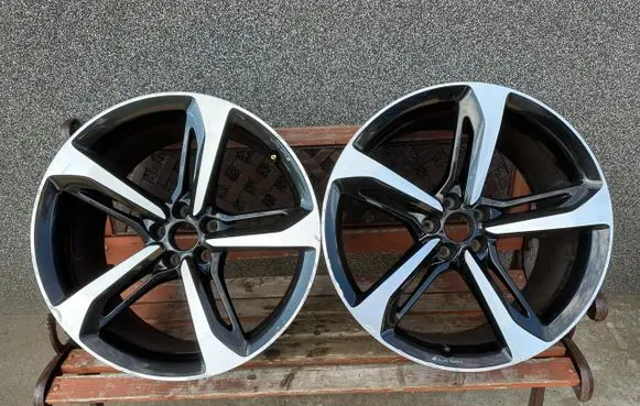 Audi Q7 4M R21 alloy rim 