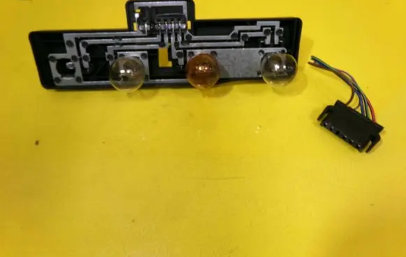 Skoda Octavia Mk1 (1U) Tail light bulb cover holder 1U9945258
