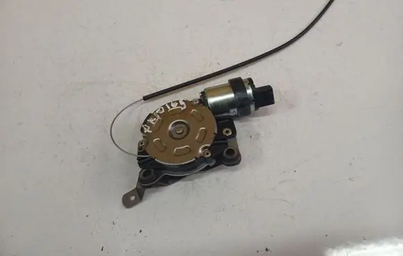 Volkswagen PASSAT B6 Seat adjustment motor 2016901