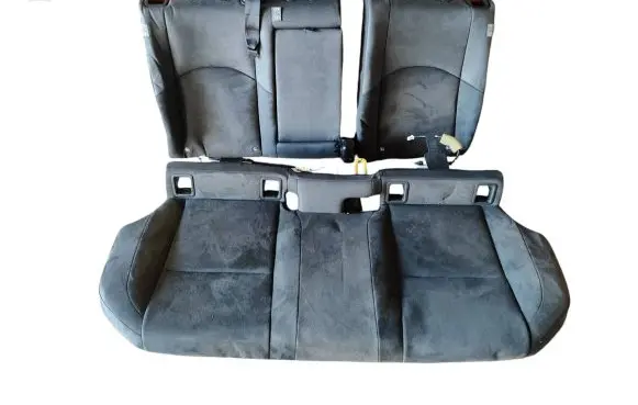Lexus UX Rear seat 