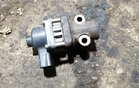 Opel Agila B EGR valve