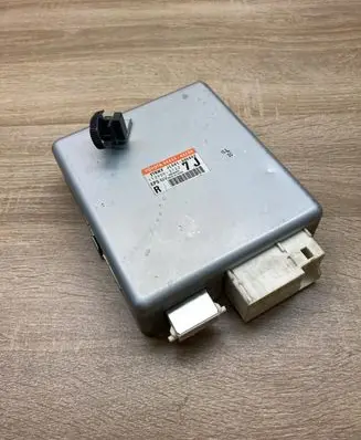 Lexus RX 330 - 350 - 400H Power steering control unit/module 8965048200