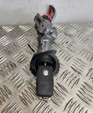 Skoda Fabia Mk1 (6Y) Ignition lock 4B0905851C