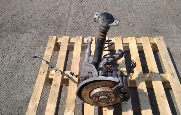 Audi A6 C7 Stub axle 