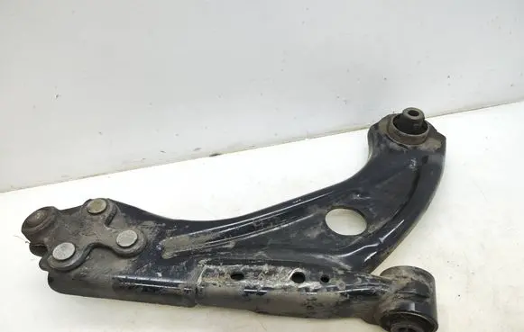 Citroen Berlingo Front lower control arm/wishbone 98138523