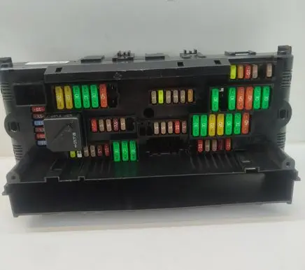 BMW 7 F01 F02 F03 F04 Fuse module 9234421
