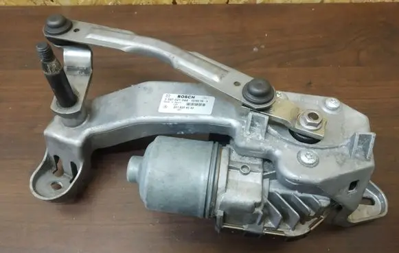 Mercedes-Benz S W221 Front wiper linkage and motor 1397220588 2218204342 3397021044