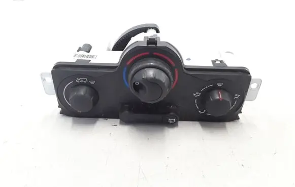 Renault Kangoo II Air conditioner control unit module 275704476R