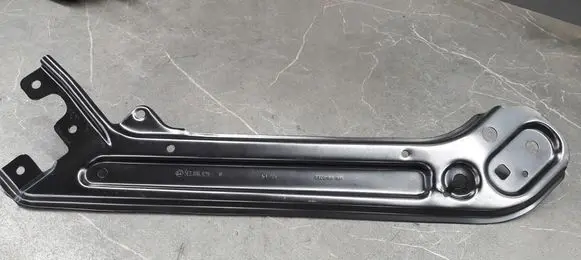 Skoda Octavia Mk4 Radiator trim 5E3806929B