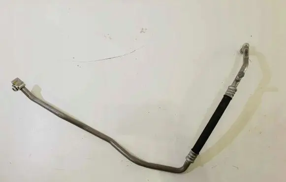 BMW 2 F45 Air conditioning (A/C) pipe/hose 6832950