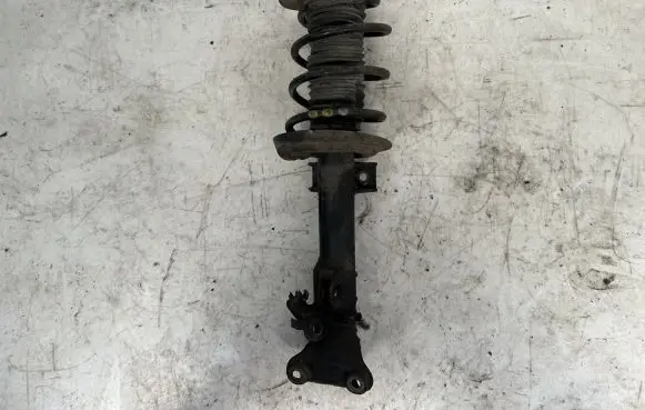 Mercedes-Benz E W212 Front shock absorber with coil spring A2043201273