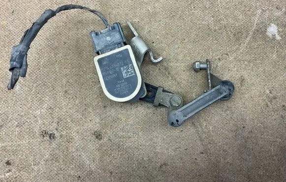 BMW 5 F10 F11 Headlight/headlamp level sensor 3714678407203 25916010