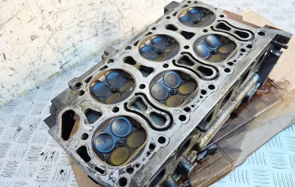 Volkswagen Touareg I Engine head 022103373C 023D 153624