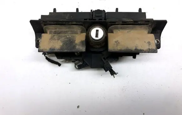 Audi A6 S6 C5 4B Tailgate/trunk/boot exterior handle 8D9827565H 4B0827565H