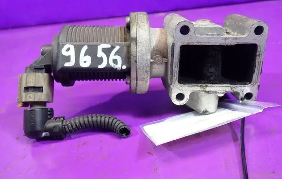 Opel Astra H EGR valve 