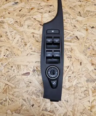 Hyundai i40 Electric window control switch 935703Z000 39R4901000