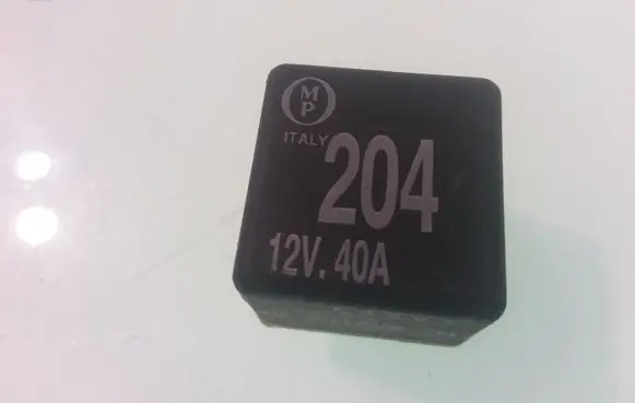 Volkswagen PASSAT B5 Other relay 431951253H
