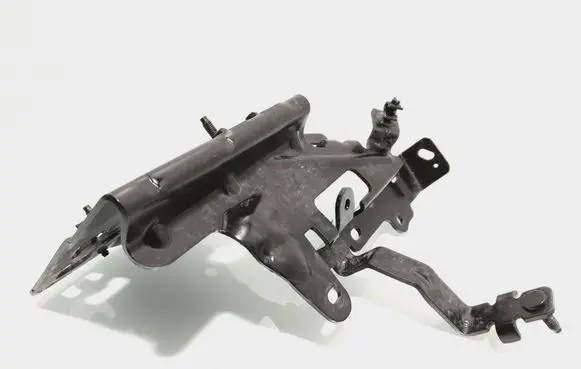Land Rover Defender Other engine bay part L8b214w163ga