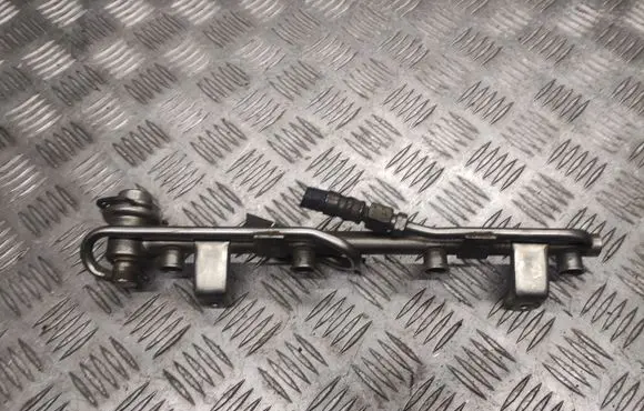 Audi A4 S4 B6 8E 8H Oil level dip stick 038133631B 051358 8139651