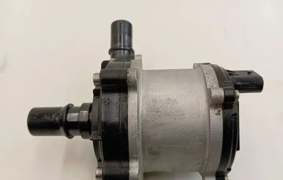 Hyundai Ioniq 5 Electric auxiliary coolant/water pump 369000EKM0