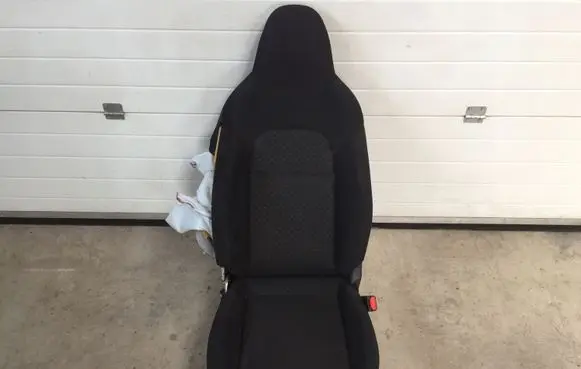 Front passenger seat