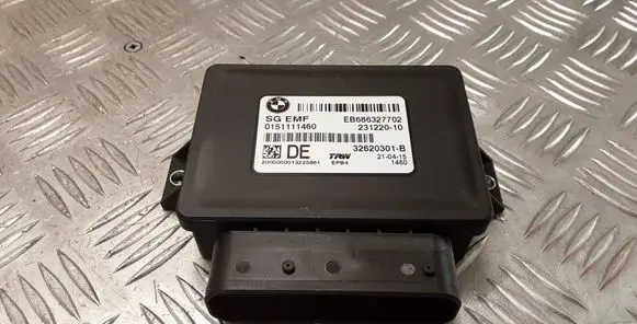 BMW 5 F10 F11 Hand brake control module 32620301B 686327702 0151111460