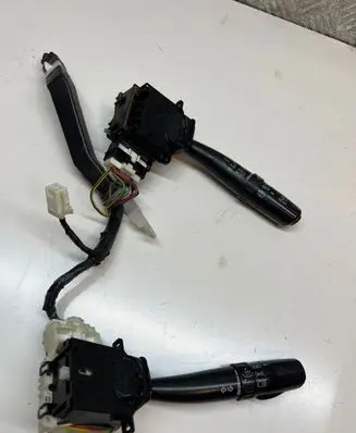 Subaru Outback Wiper turn signal indicator stalk/switch 17A089C 17A164LH2