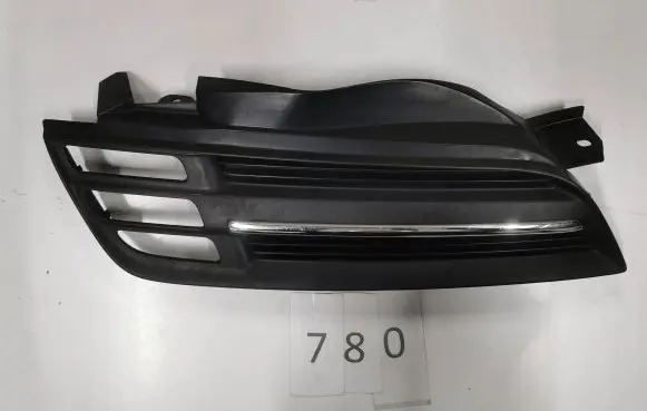 Nissan Micra Front bumper upper radiator grill 62320AX60C