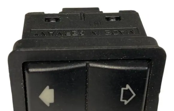 BMW 5 E39 Electric window control switch 8368974