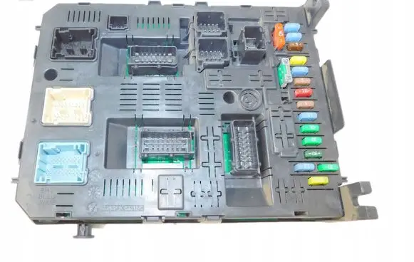 Citroen C4 Grand Picasso Fuse module 281201930B