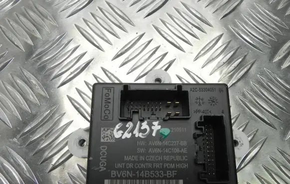 Ford Focus Door control unit/module BV6N14B533BF G2137